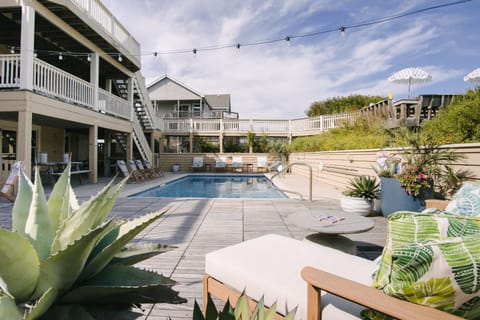 LUXURY, OCEANFRONT, Pool, ELEV, Rec Rm, Beach Access, Ocean Views! WL983, Fairligh House in Corolla