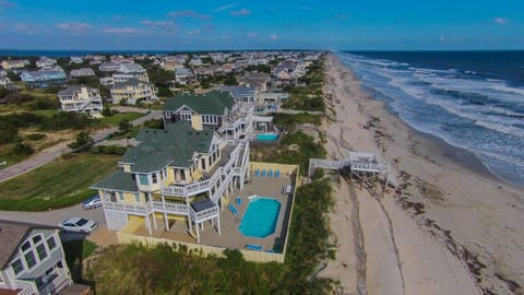 OCEANFRONT, Private Pool, ELEV, Ocean Views, Priv. Beach Access, WL877, Summerwind House in Corolla