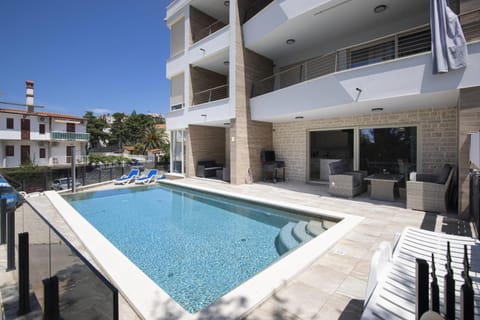Property building, Swimming pool