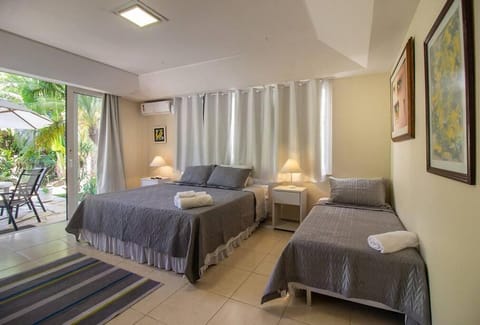 Maravilhosa Mansão em Frente à Praia da Ferradura Por Luxury Rentals Villa in Armacao dos Buzios