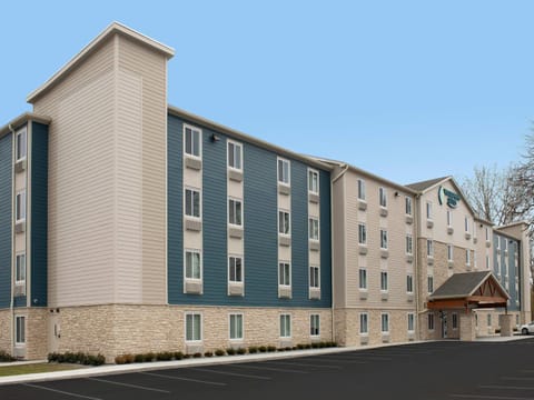 WoodSpring Suites Downers Grove - Chicago Hotel in Lisle