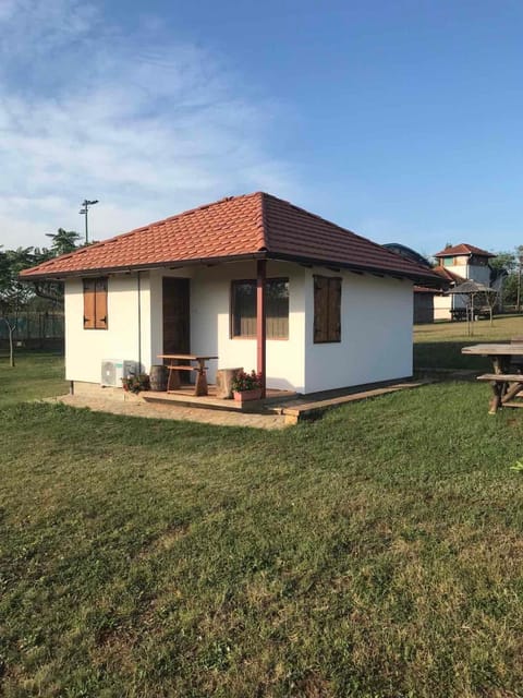 Apartmani Mladenovac Apartment in Serbia