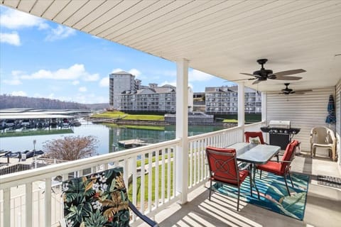 Patio, View (from property/room), Balcony/Terrace, Lake view