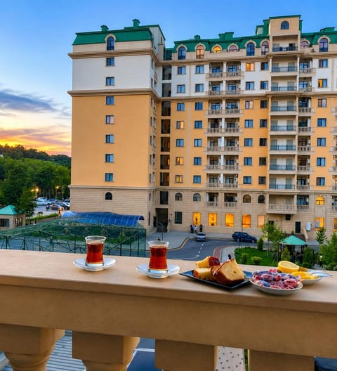 Property building, View (from property/room), Balcony/Terrace