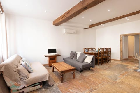 Cabana & Le Grand Historique - Centre-Ville Apartment in Bourgogne-Franche-Comté