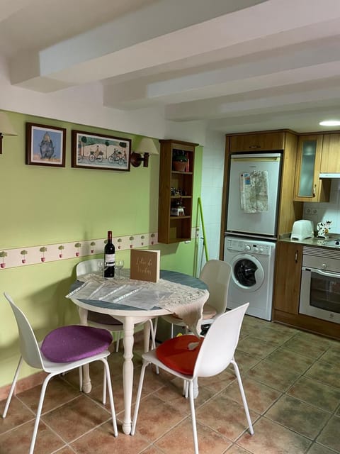 Kitchen or kitchenette, Living room, Photo of the whole room, Seating area, oven, stove, toaster, washing machine