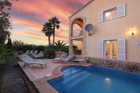 Property building, Natural landscape, Pool view