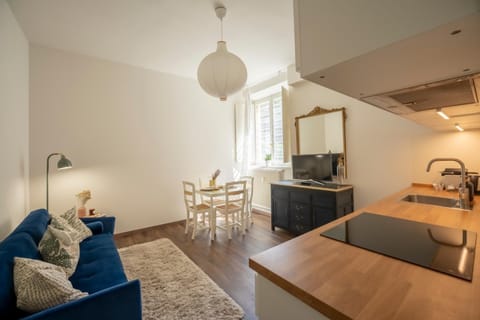 Kitchen or kitchenette, Living room, Dining area