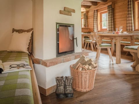 Holiday Home Holzknecht by Interhome House in Schladming