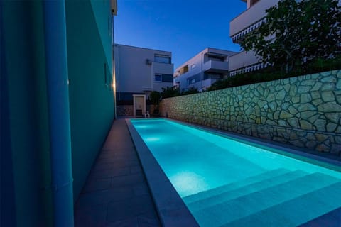 Night, Swimming pool