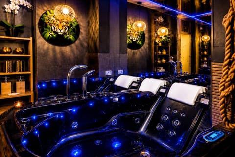 Hot Tub, Bathroom, Bath