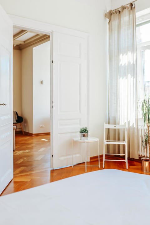 namastay! Exklusiver Altbau in Bestlage - 3BR Apartment in Mannheim