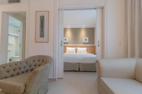 Bed, Photo of the whole room, Decorative detail