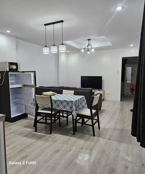 Communal lounge/ TV room, Living room, Dining area