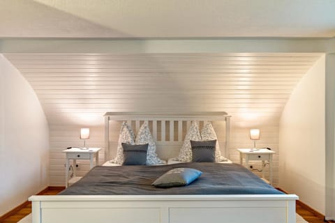 Living room, Bedroom