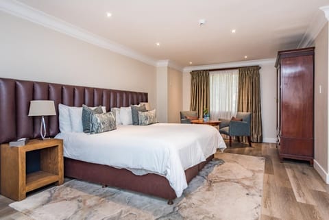 Bed, Photo of the whole room, Bedroom, hair dresser