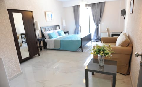 Day, Photo of the whole room