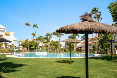 Day, Natural landscape, Swimming pool