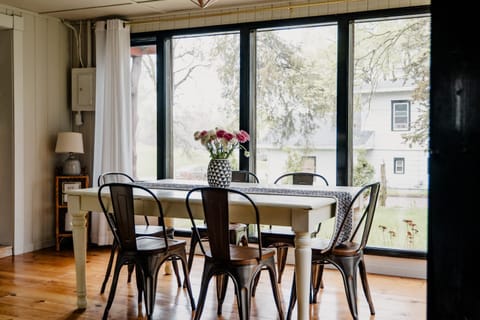 Charming Cabin with Hot Tub & Fire Pit Cabin in Pepin