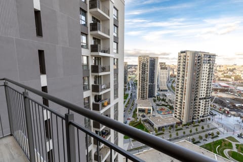 Balcony/Terrace, City view