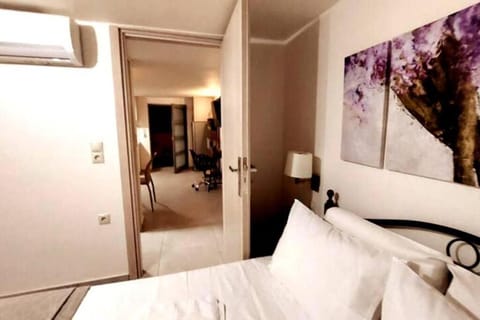 Cozy suite by Spiros & Marina Apartment in Chania