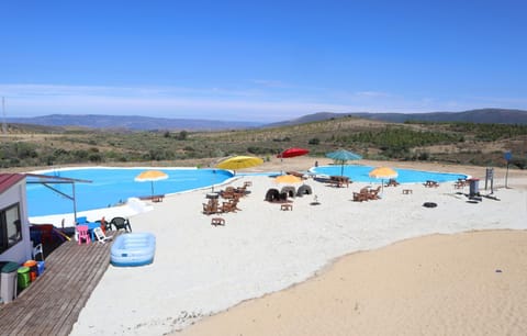 Day, Natural landscape, Mountain view, Pool view, Swimming pool, sunbed