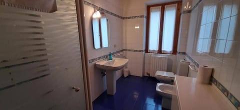 Appartamento INTERVALLO a 5 min da Aquardens Apartment in Lake Garda