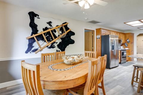 Private Boat Dock Family-Friendly Grove Getaway House in Grove