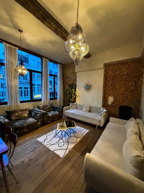 LouLou Home's Apartment in Antwerp