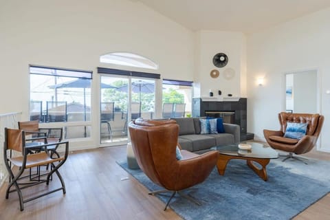 Sunset Serenity On The Cliffs - Balcony- Oceanview House in Sunset Cliffs