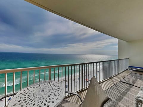 Balcony/Terrace, Seating area, Beach, Sea view