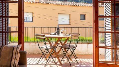 Day, View (from property/room), Balcony/Terrace, Balcony/Terrace, Living room, Seating area, Dining area
