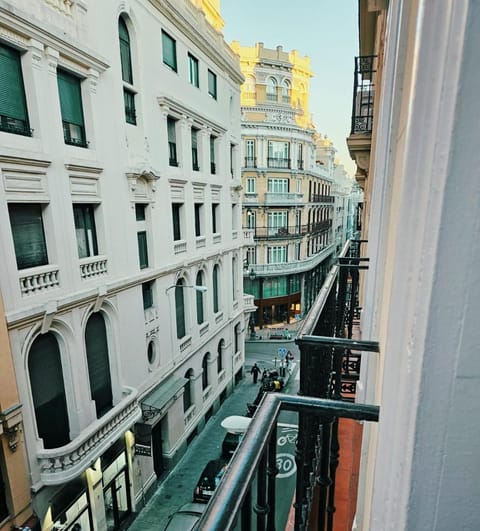 City view, Street view
