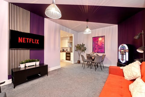 TV and multimedia, Living room, Dining area