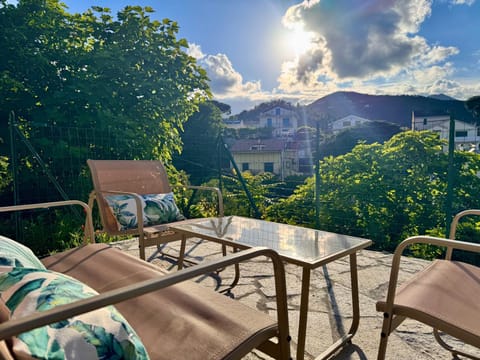 Verdeacqua my villa in the pinewood Apartment in Spotorno