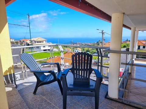 Patio, Staff, Staff, Day, Natural landscape, Summer, View (from property/room), Balcony/Terrace, Balcony/Terrace, Living room, Seating area, Dining area, Sea view, Area and facilities, Area and facilities, Area and facilities, Shopping Area, group of guests, Facility for disabled guests, furniture, furniture, sunbed, sunbed
