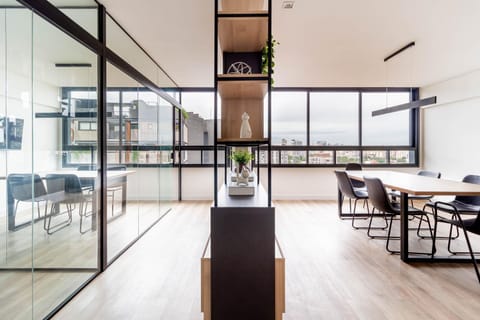Property building, Day, Meeting/conference room, Area and facilities