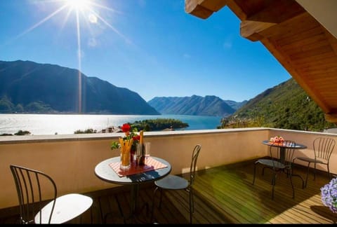 Patio, Day, Natural landscape, View (from property/room), Balcony/Terrace, Balcony/Terrace, Lake view