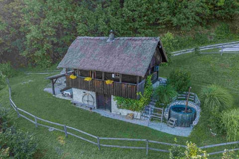 Property building, Hot Tub