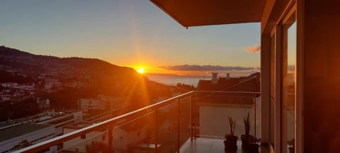 Natural landscape, View (from property/room), Balcony/Terrace, Sea view, Sunrise