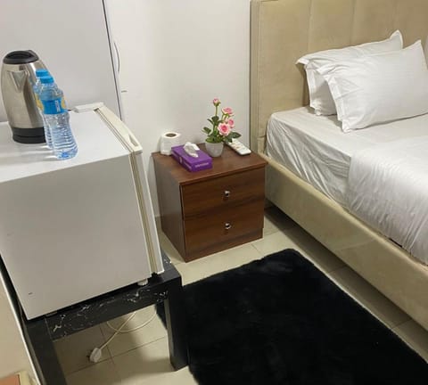 Mighty Master Room For Couple Hostel in Abu Dhabi