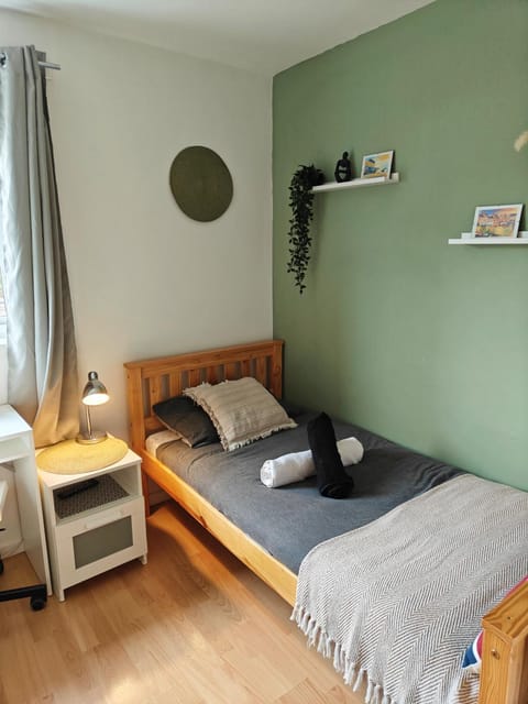 Modern Shared Home for Young Adults 10 min to City Centre Vacation rental in Birmingham