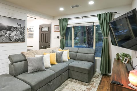 Cozy Wrightwood Cabin Family and Pet Friendly! Cabin in Wrightwood