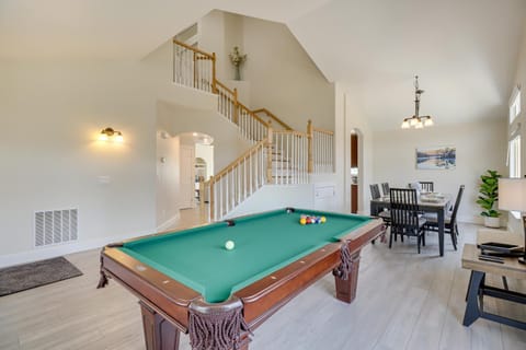 4 Mi to Downtown Reno Family Retreat with Fireplace House in Reno