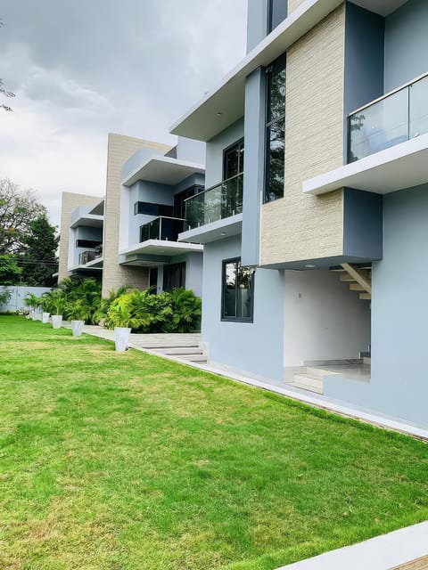 Property building, Entertainment