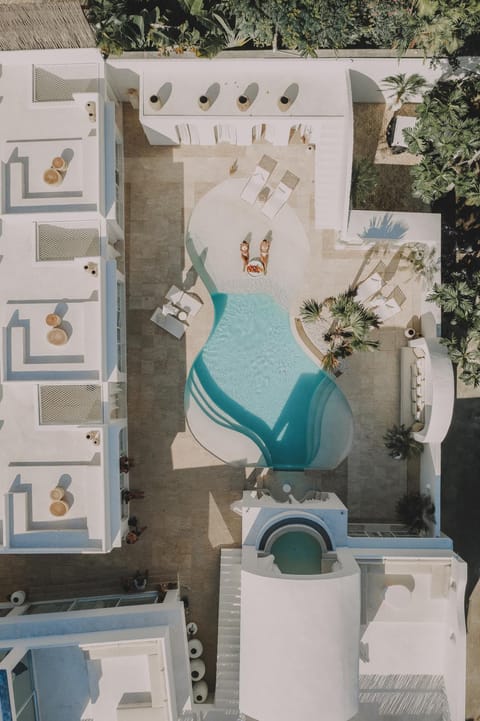 Patio, Day, Seating area, Pool view, Swimming pool, sunbed