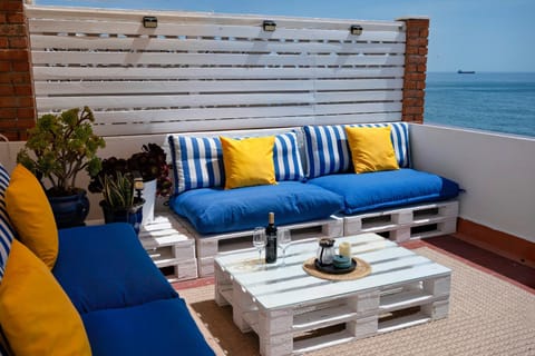 Seating area, Sea view, Sunrise