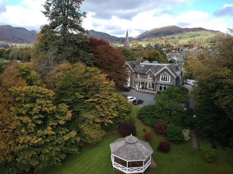 Ambleside Manor - Vegetarian B&B Bed and Breakfast in Ambleside