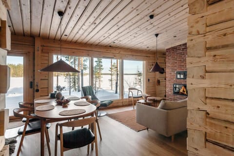 Living room, Dining area, Lake view