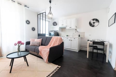 Le charmant Yin-Yang studio proche de Paris Apartment in Montrouge